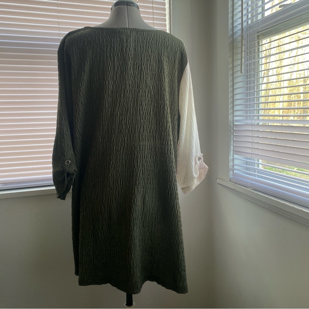 ZEDD PLUS Women's Asymmetrical Green White Geometric Pattern Tunic Size XL - Picture 4 of 9